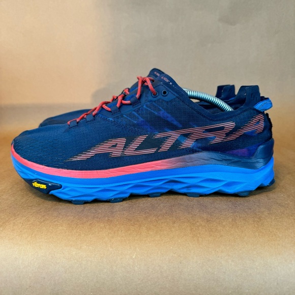 Altra Mont Blanc - Picture 3 of 9